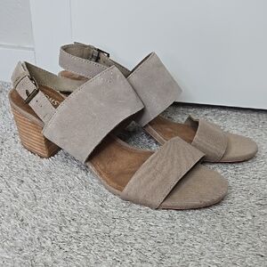 Toms Tan Sandals